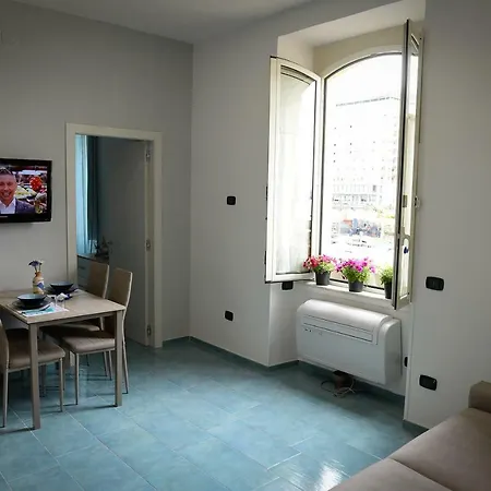 Casa Del Porto Al Borgo Marinari Vakantiehuis *